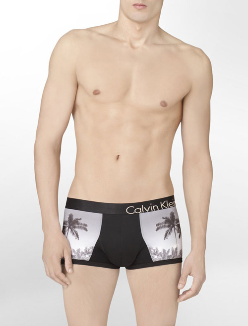 Calvin-Klein-Underwear-Bold-Micro-Paradise-U89339.jpg